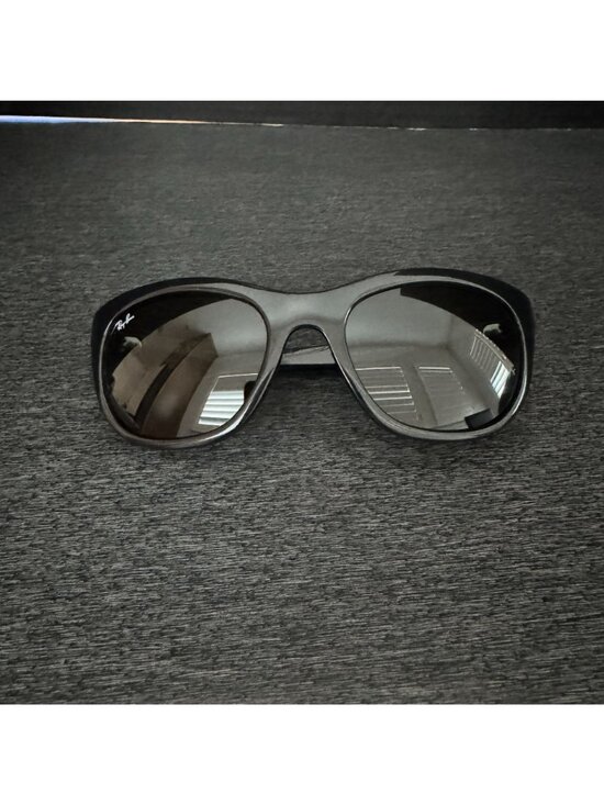 NWOT Ray-Ban RB4216 601/71 56mm Sunglasses Women\'s Black Frame Case Dust Bag main image 7
